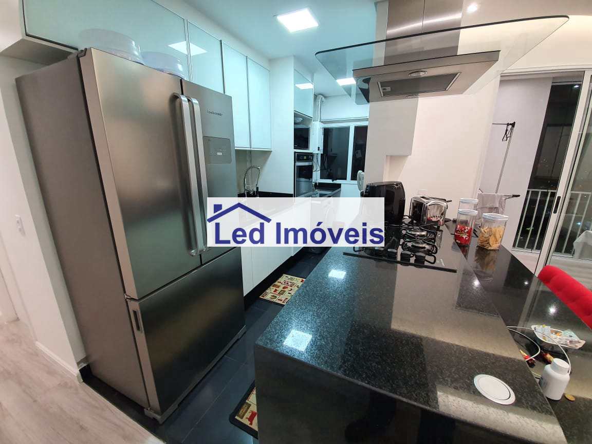 Apartamento à venda com 3 quartos, 78m² - Foto 2