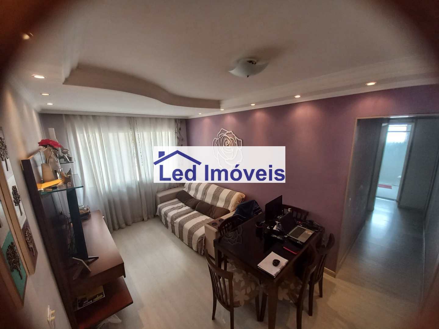 Apartamento à venda com 2 quartos, 62m² - Foto 2