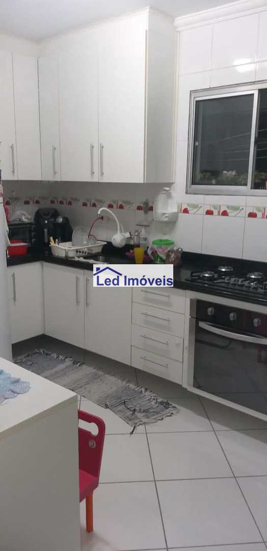 Apartamento à venda com 2 quartos, 62m² - Foto 4