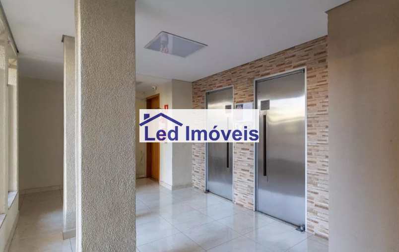 Apartamento à venda com 2 quartos, 62m² - Foto 11