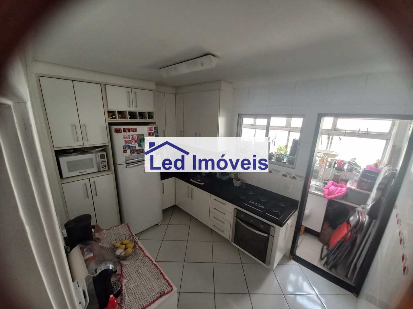 Apartamento à venda com 2 quartos, 62m² - Foto 3