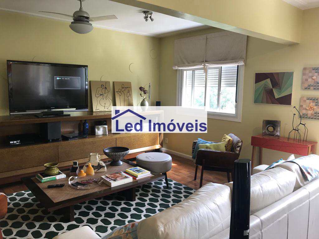 Apartamento à venda com 3 quartos, 227m² - Foto 4