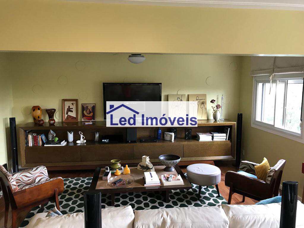 Apartamento à venda com 3 quartos, 227m² - Foto 3