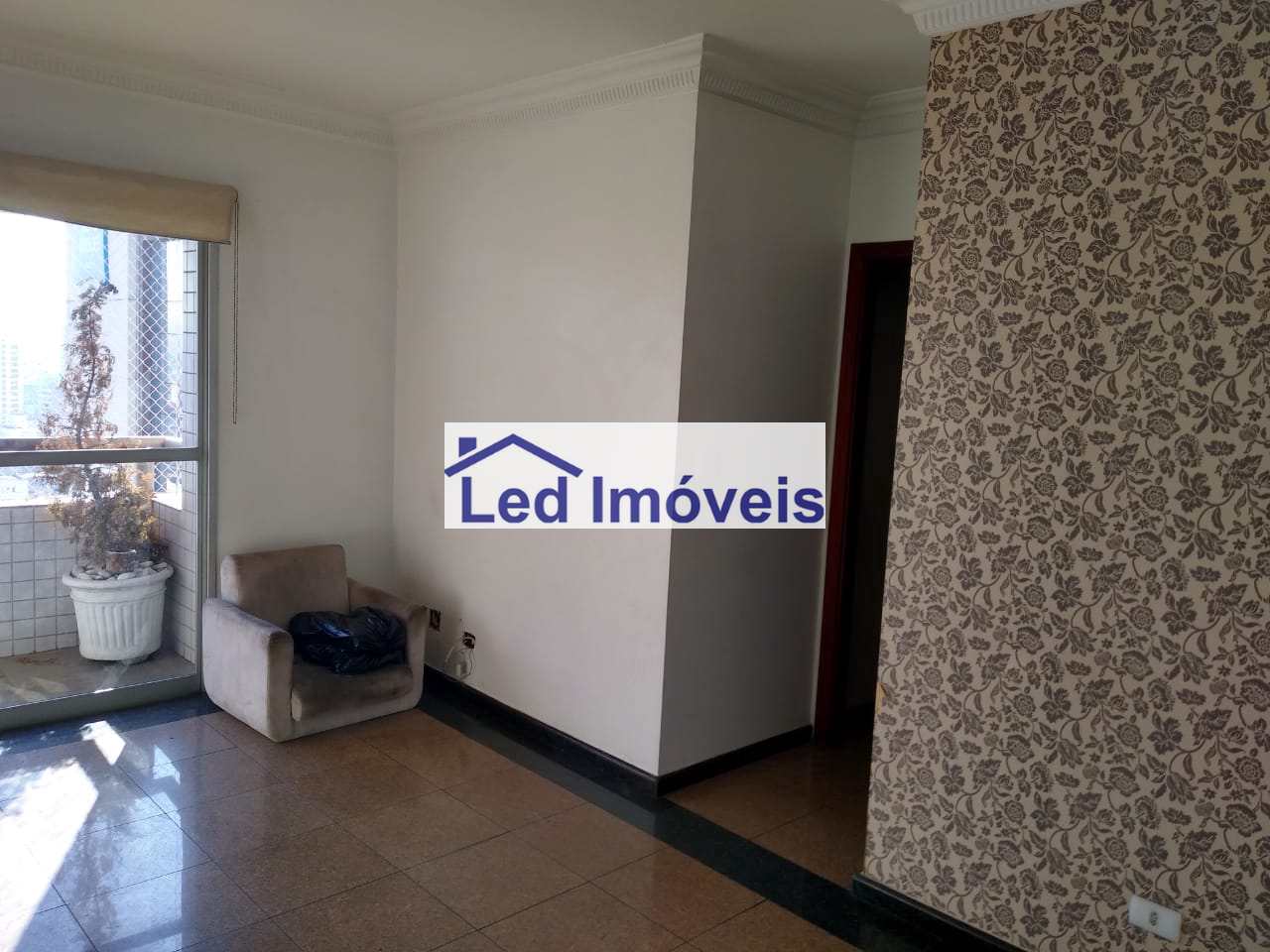 Apartamento à venda com 3 quartos, 66m² - Foto 2