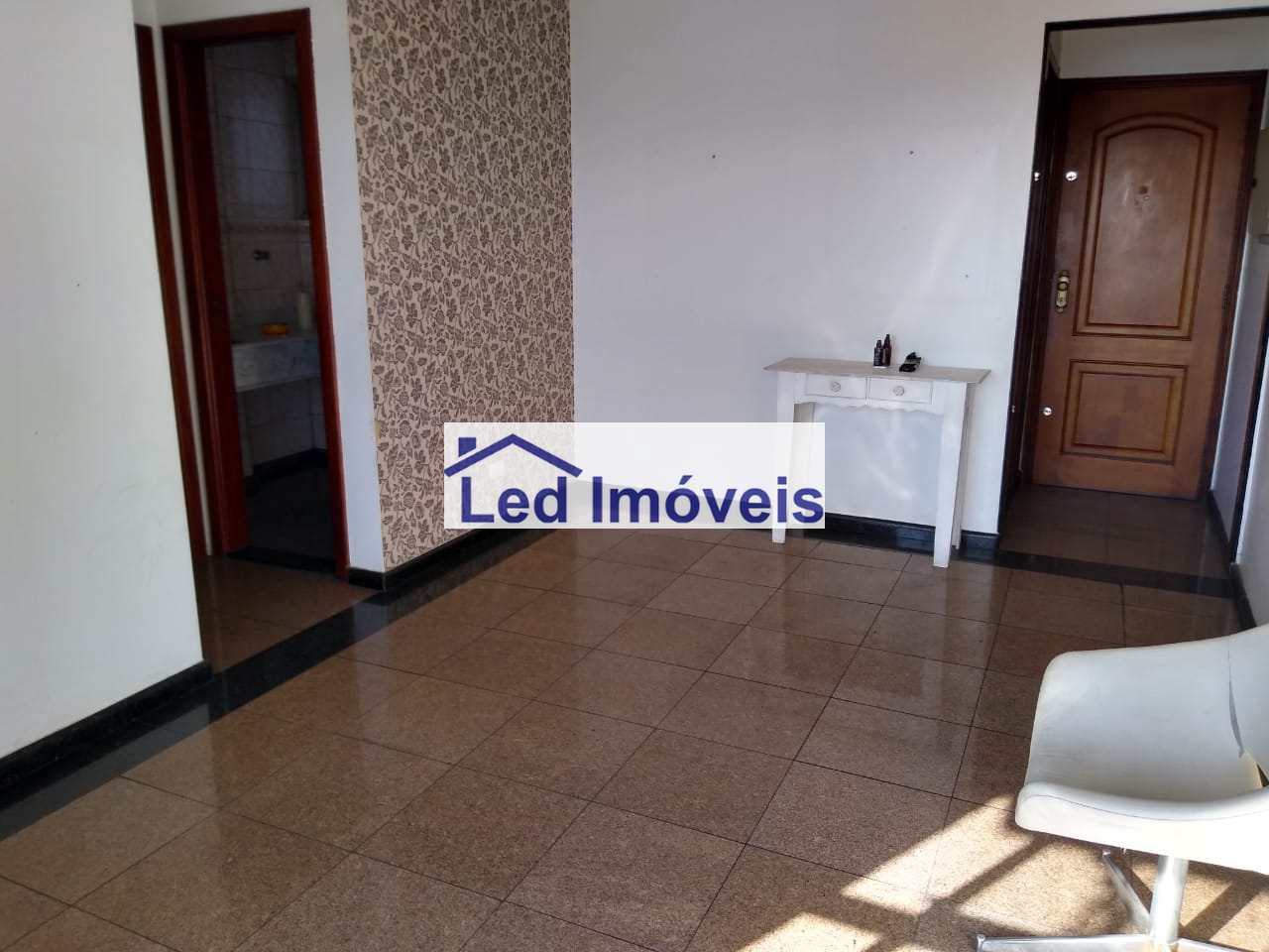 Apartamento à venda com 3 quartos, 66m² - Foto 3