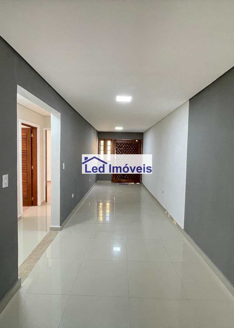 Casa à venda com 3 quartos, 160m² - Foto 1