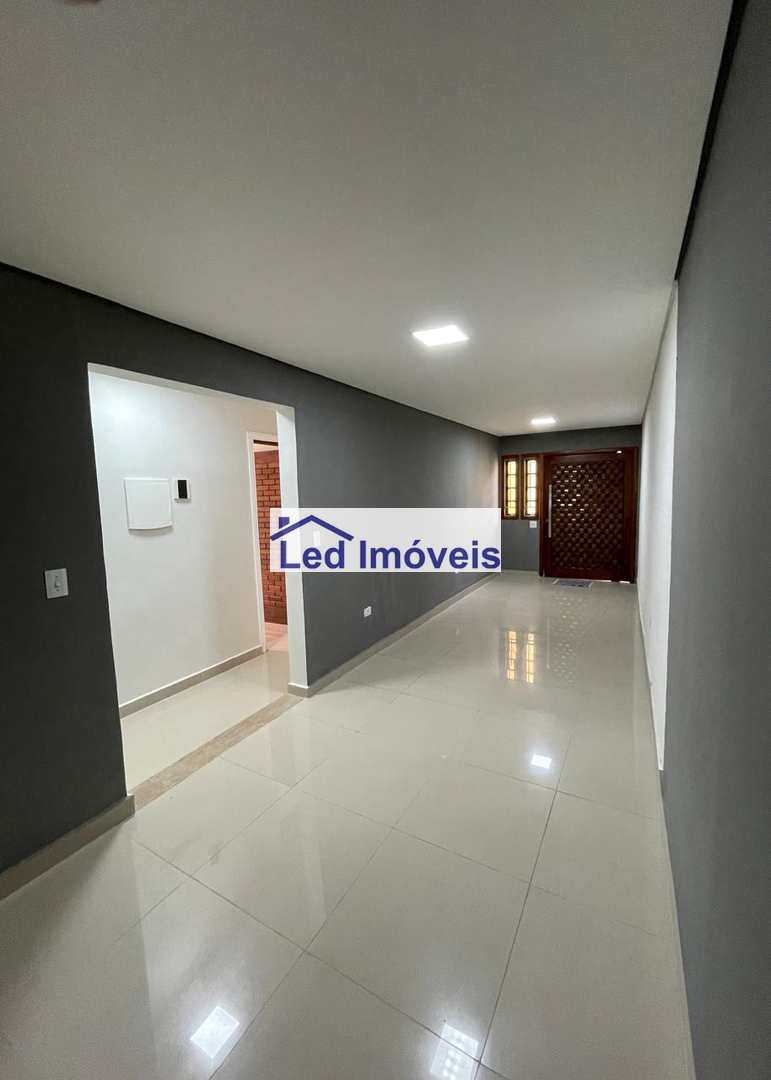 Casa à venda com 3 quartos, 160m² - Foto 3