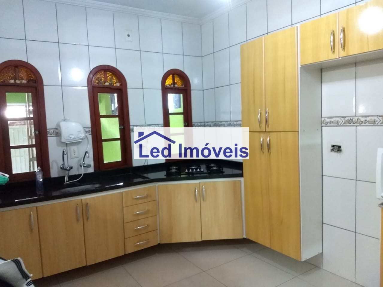 Casa à venda com 3 quartos, 175m² - Foto 4