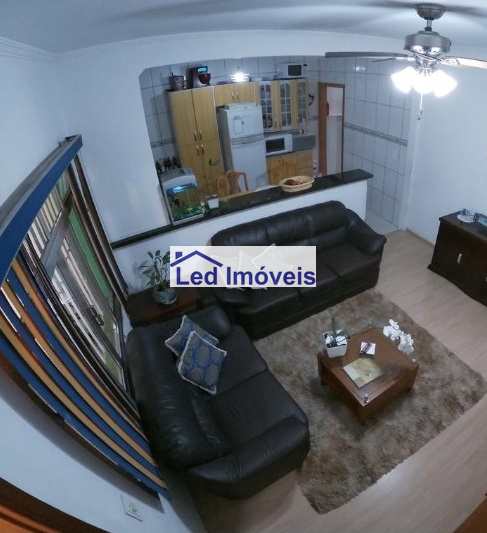 Casa à venda com 3 quartos, 175m² - Foto 1