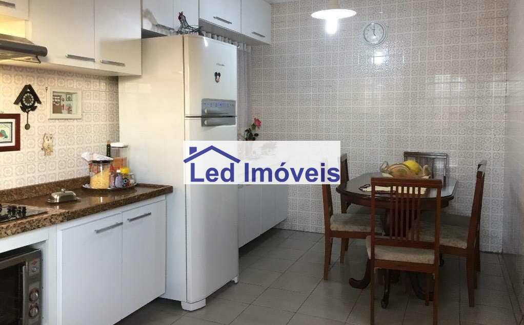 Sobrado à venda com 2 quartos, 150m² - Foto 5