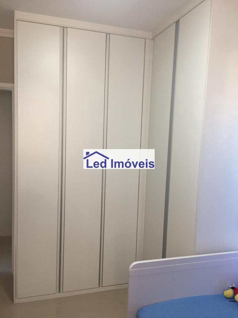 Apartamento à venda com 2 quartos, 67m² - Foto 13