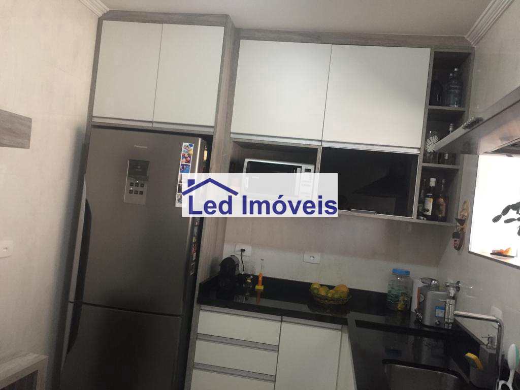 Apartamento à venda com 2 quartos, 67m² - Foto 5