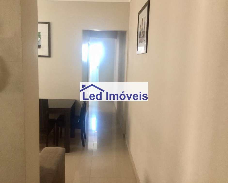 Apartamento à venda com 2 quartos, 67m² - Foto 7