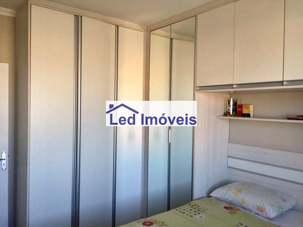 Apartamento à venda com 2 quartos, 67m² - Foto 11