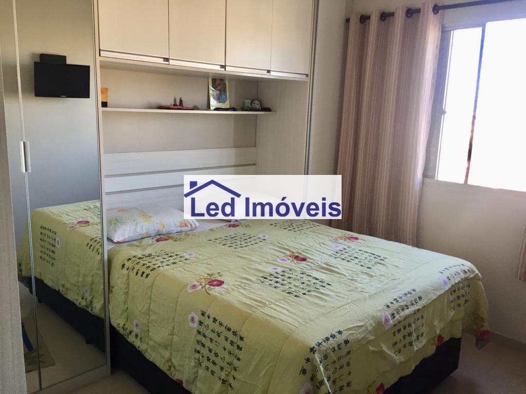 Apartamento à venda com 2 quartos, 67m² - Foto 10