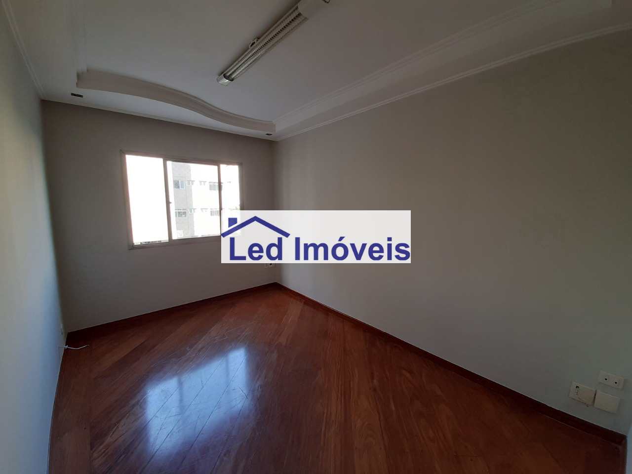 Apartamento à venda com 2 quartos, 62m² - Foto 1