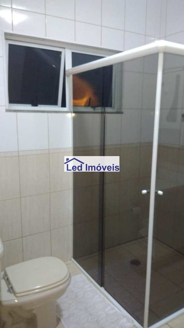 Sobrado à venda com 4 quartos, 200m² - Foto 18