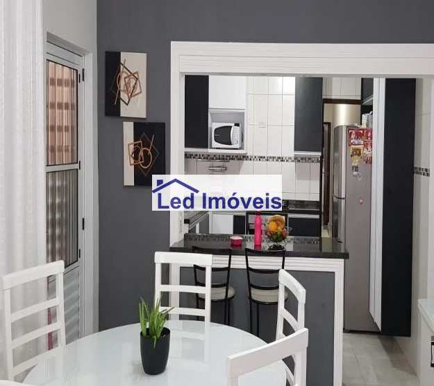 Sobrado à venda com 3 quartos, 125m² - Foto 4