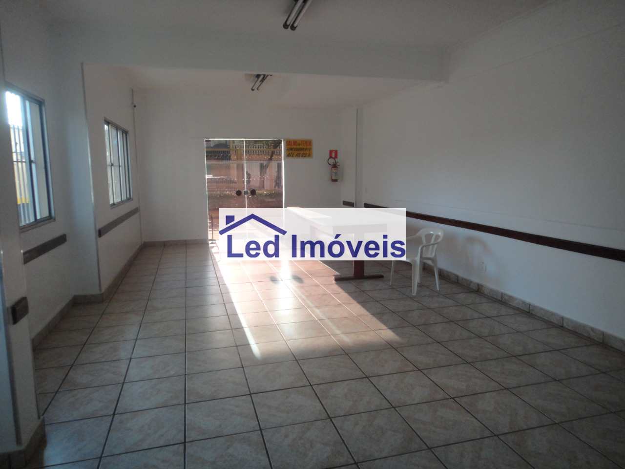 Apartamento à venda com 2 quartos, 64m² - Foto 15