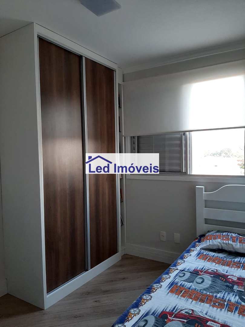 Apartamento à venda com 3 quartos, 74m² - Foto 10