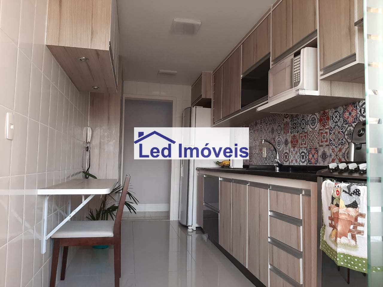 Apartamento à venda com 3 quartos, 74m² - Foto 5