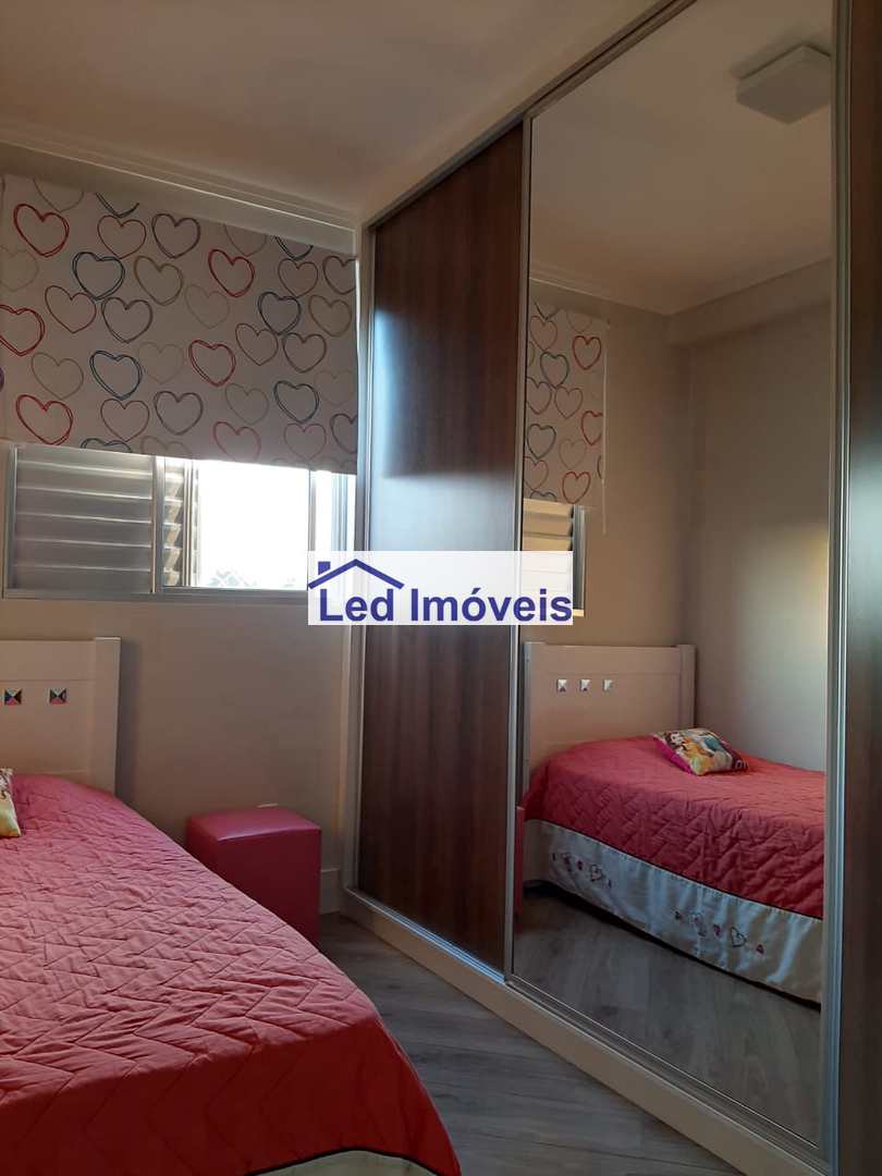 Apartamento à venda com 3 quartos, 74m² - Foto 13