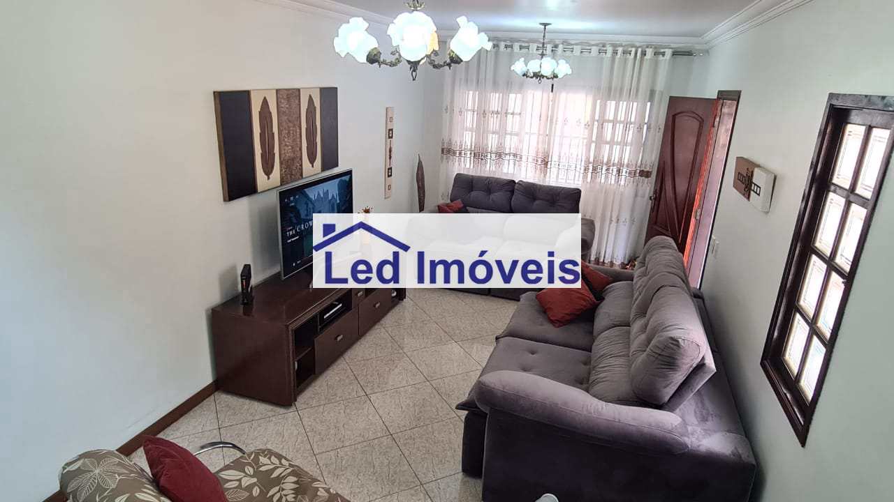 Sobrado à venda com 4 quartos, 160m² - Foto 2