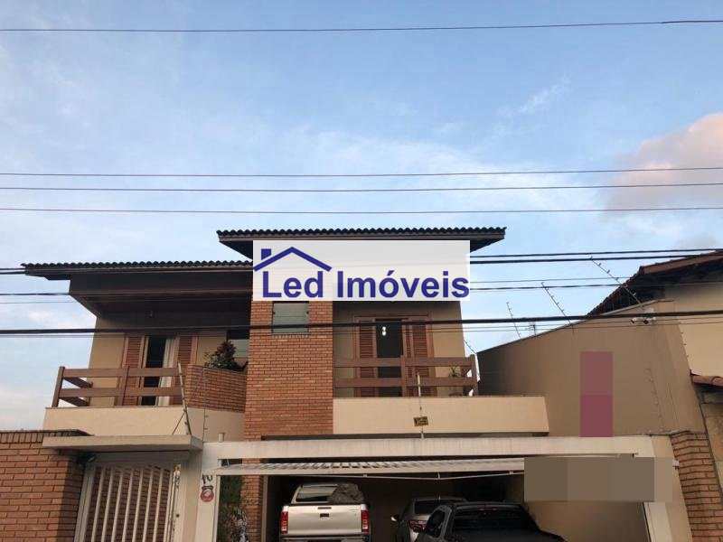 Sobrado à venda com 4 quartos, 320m² - Foto 2