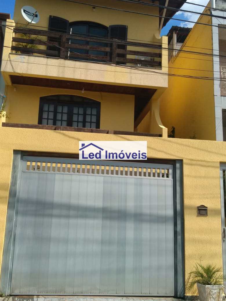 Sobrado à venda com 3 quartos, 170m² - Foto 1