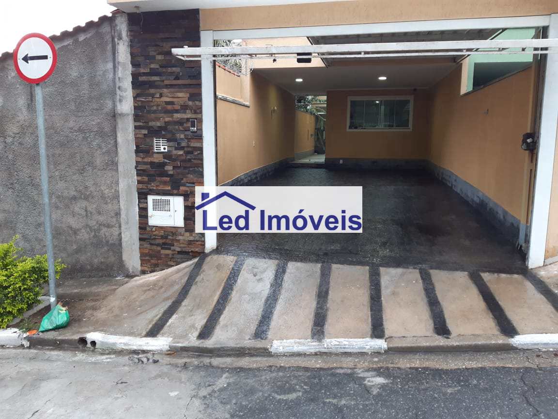 Sobrado à venda com 3 quartos, 150m² - Foto 2