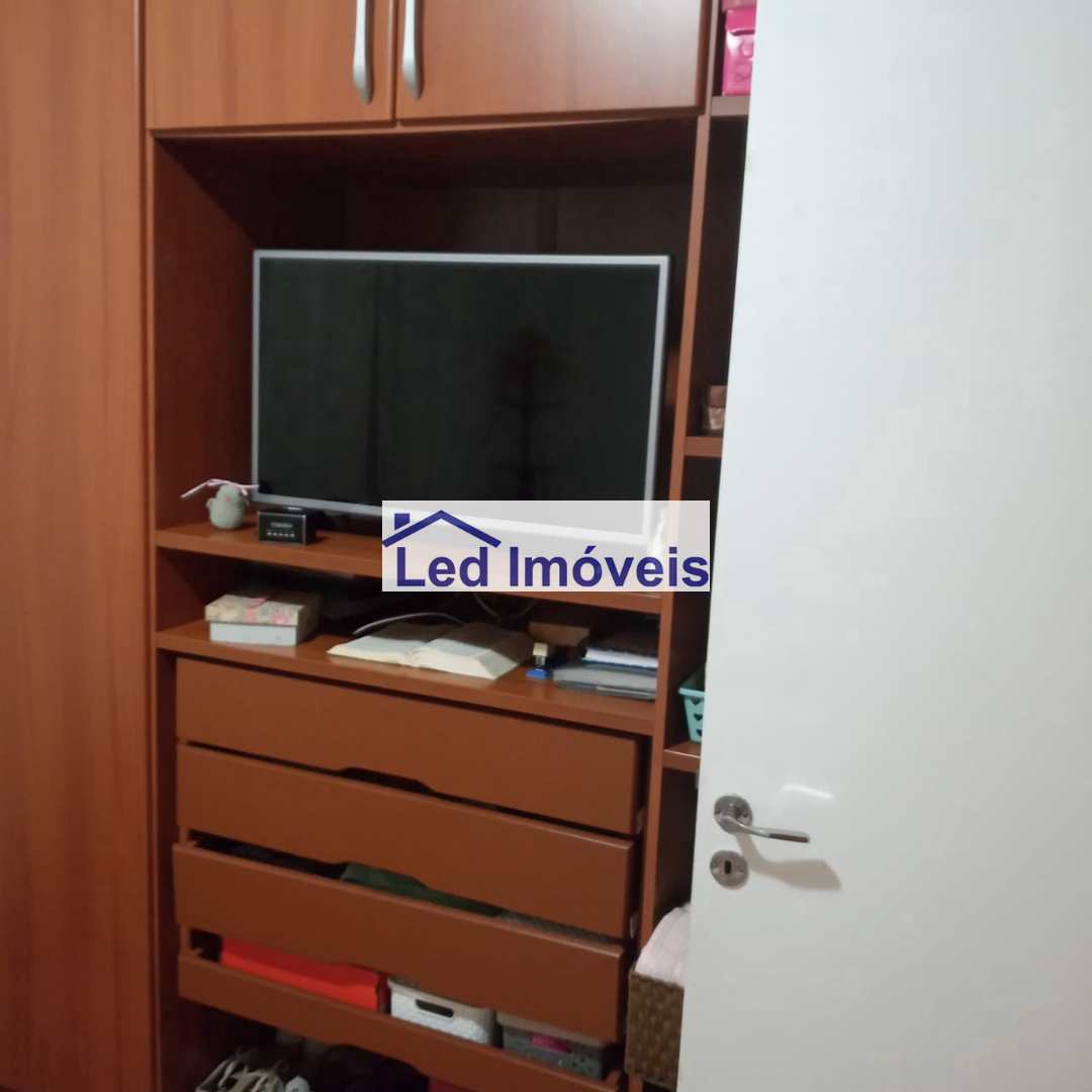 Apartamento à venda com 3 quartos, 80m² - Foto 8