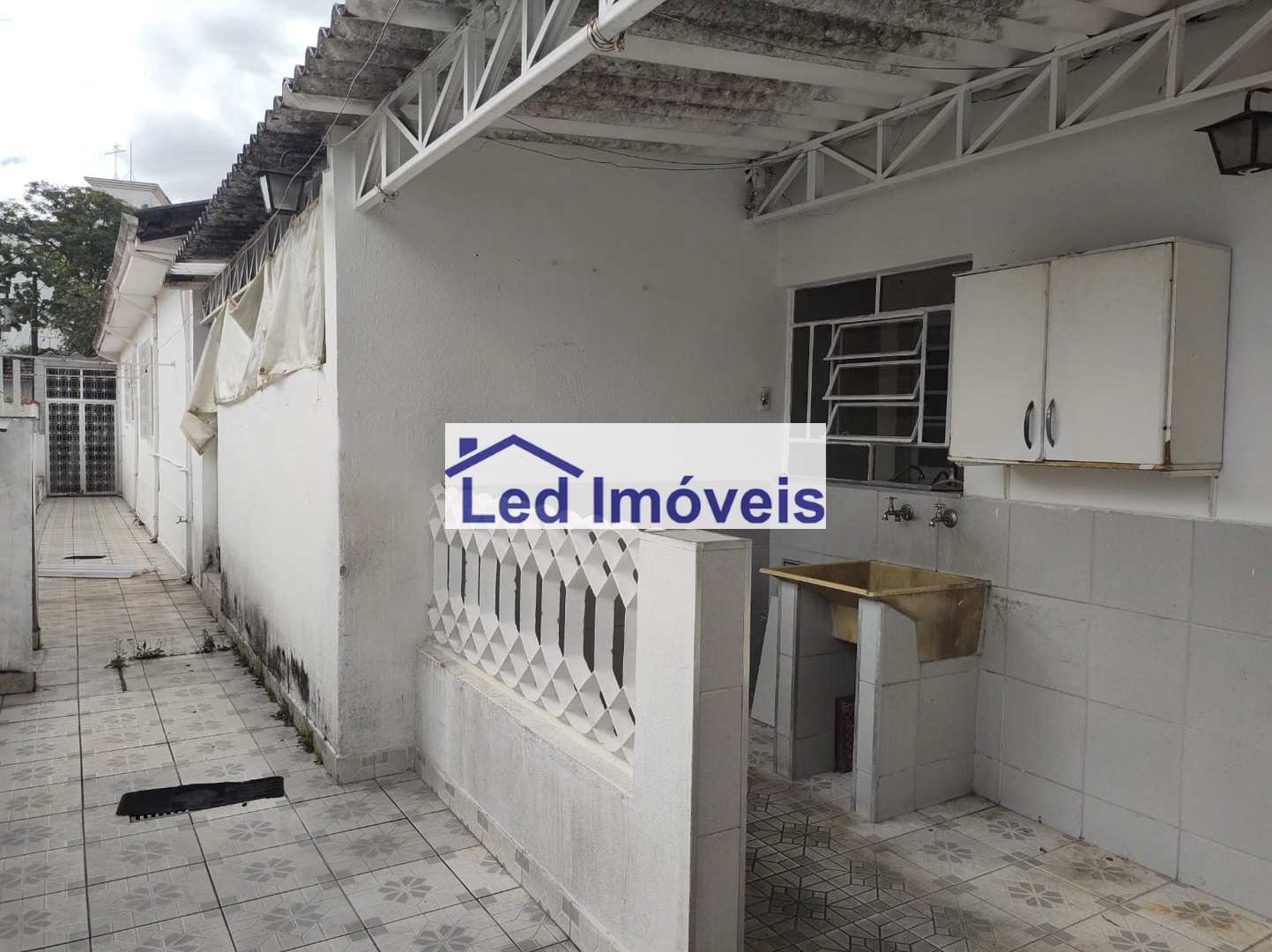 Casa à venda com 3 quartos, 320m² - Foto 22