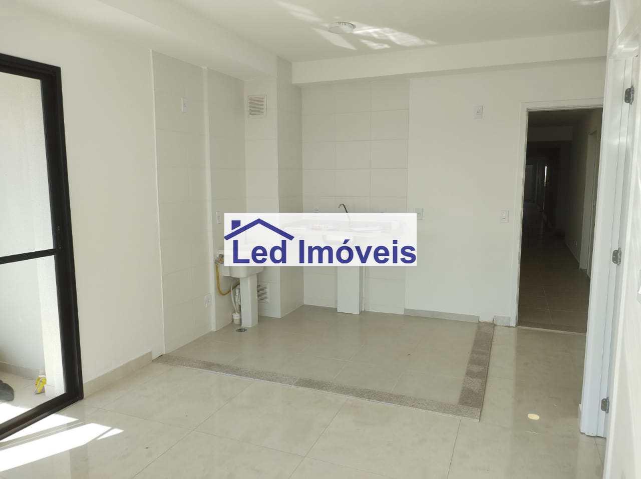 Apartamento à venda com 1 quarto, 42m² - Foto 5