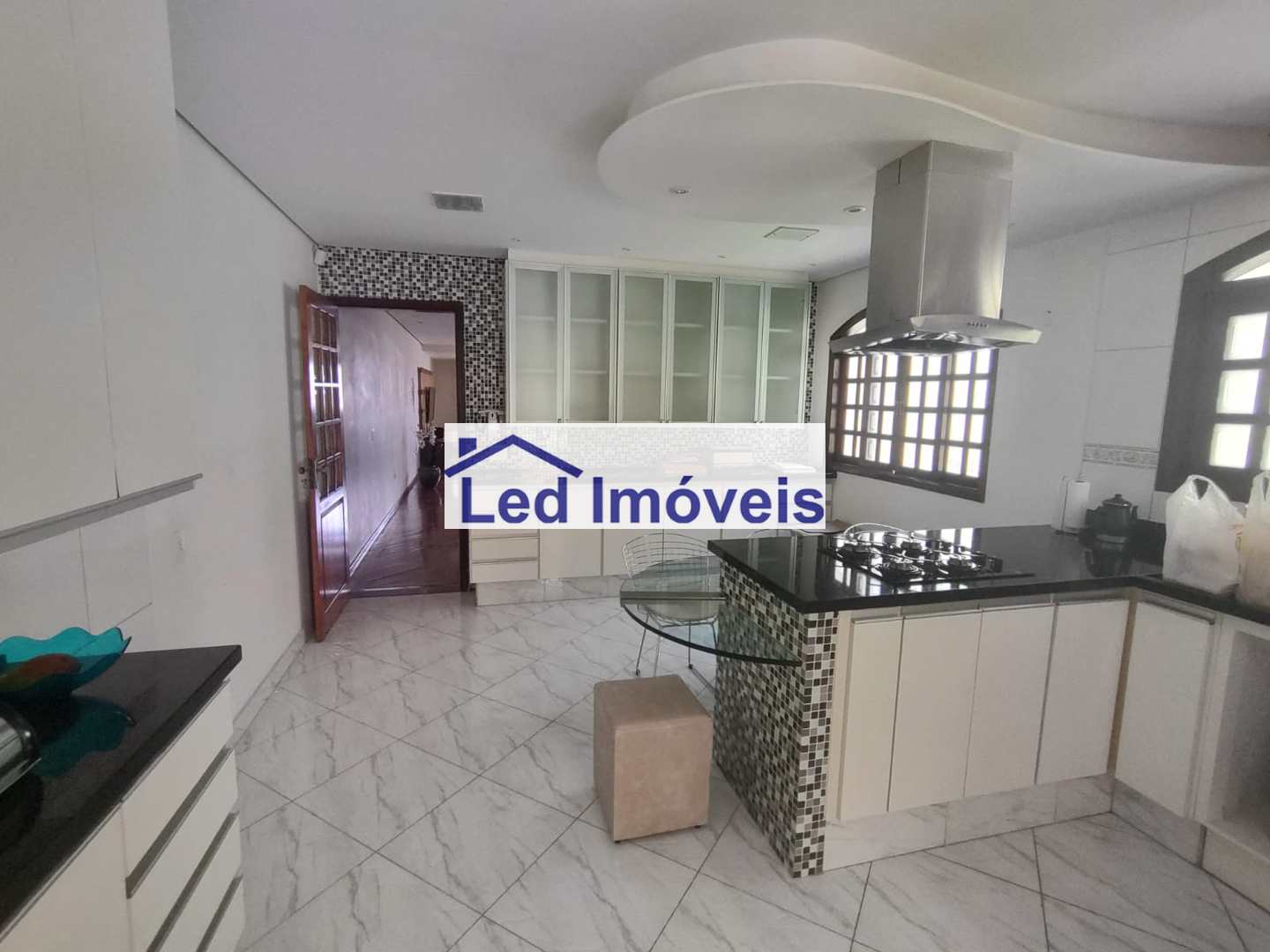 Sobrado à venda com 4 quartos, 212m² - Foto 13