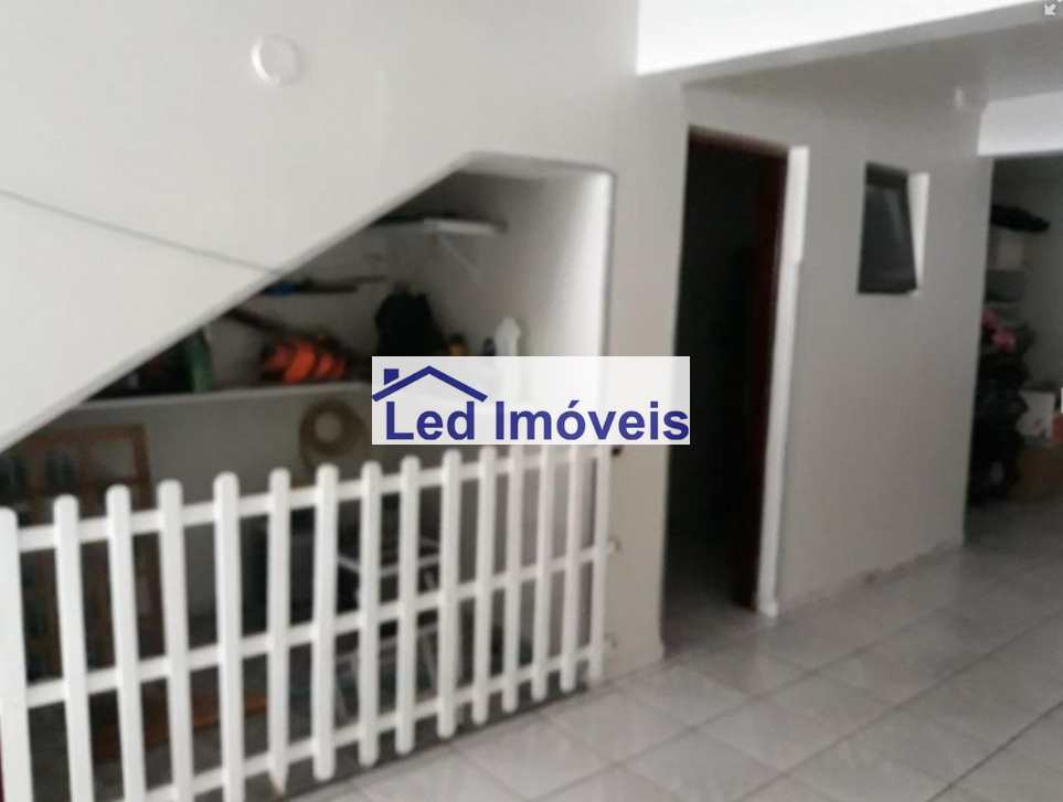 Sobrado à venda com 3 quartos, 244m² - Foto 4