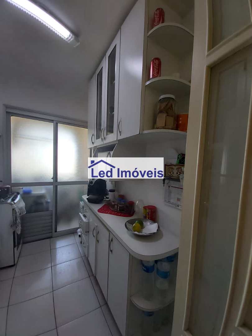 Apartamento à venda com 3 quartos, 63m² - Foto 8