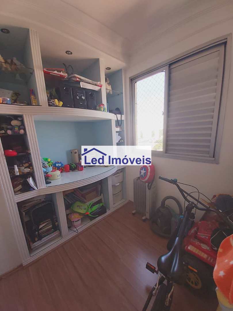 Apartamento à venda com 3 quartos, 63m² - Foto 17