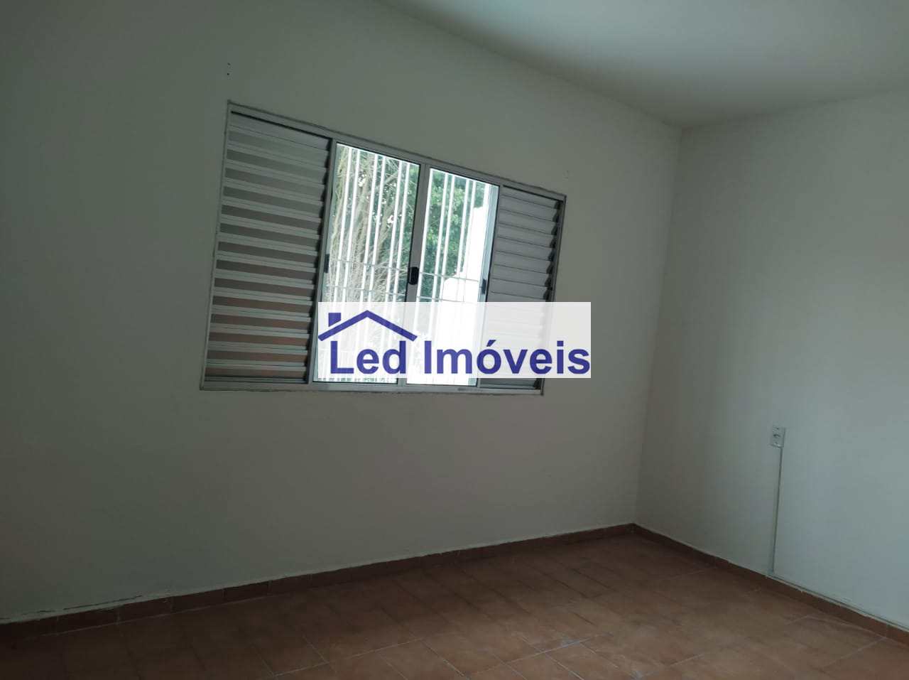 Casa à venda com 2 quartos, 180m² - Foto 11