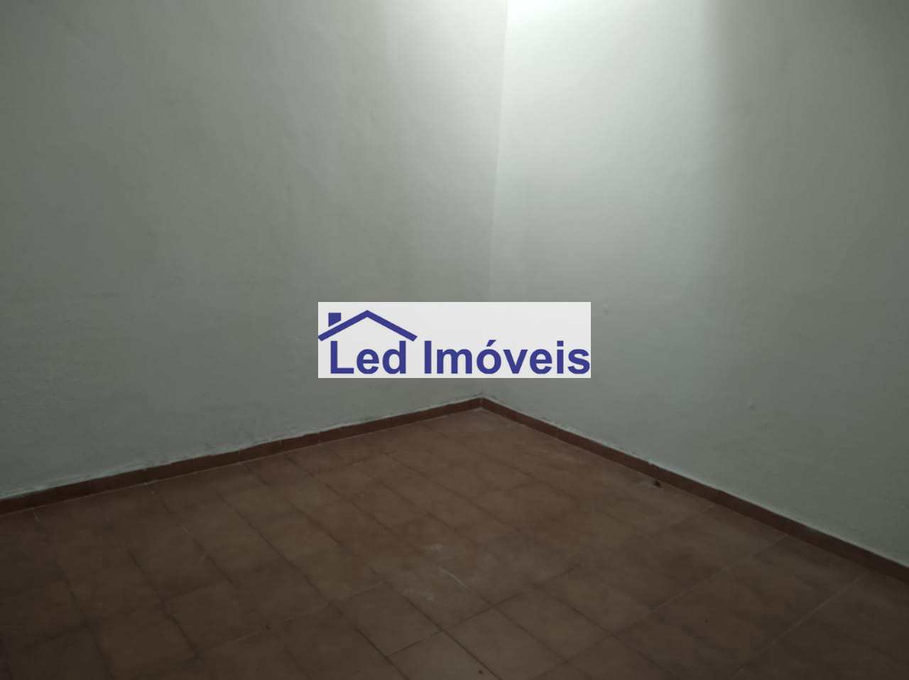 Casa à venda com 2 quartos, 180m² - Foto 10