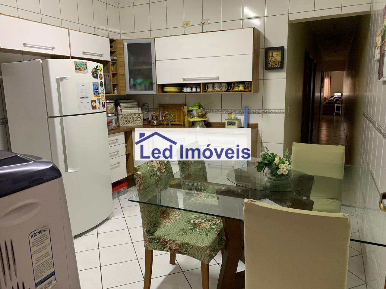 Casa à venda com 3 quartos, 130m² - Foto 4