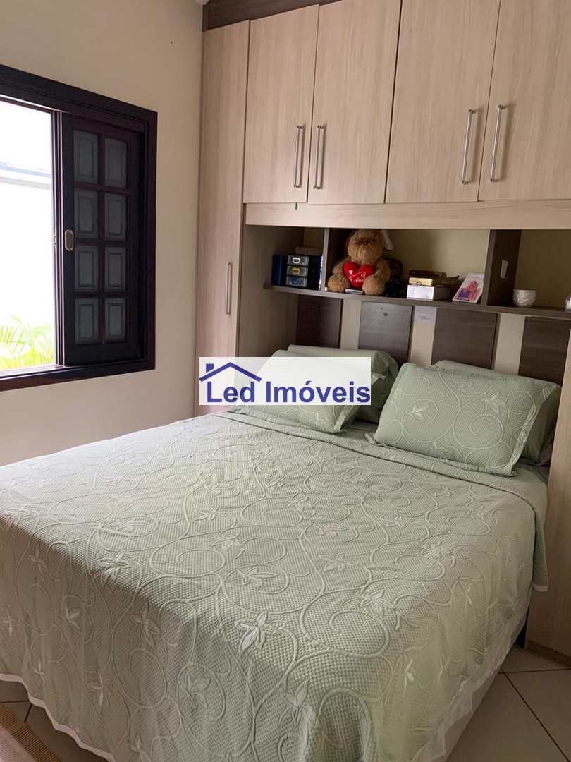 Casa à venda com 3 quartos, 130m² - Foto 10