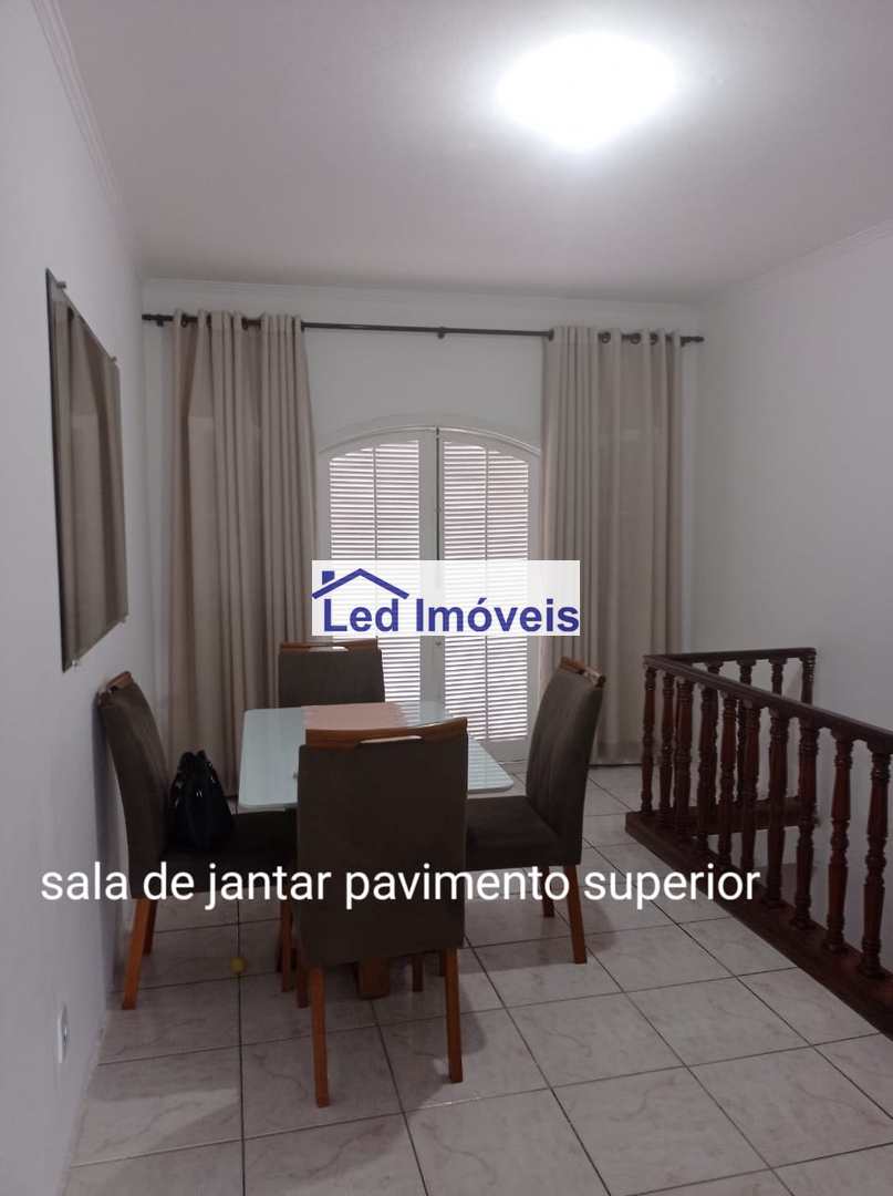 Sobrado à venda com 5 quartos, 300m² - Foto 8