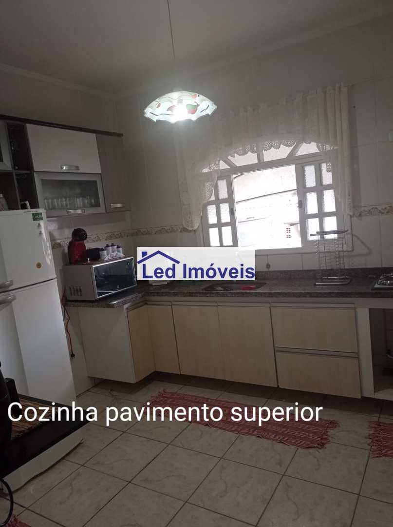 Sobrado à venda com 5 quartos, 300m² - Foto 9