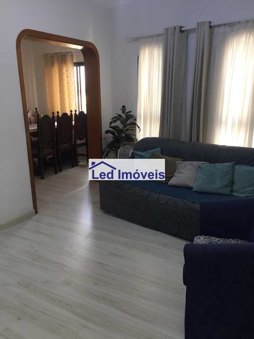 Apartamento à venda com 4 quartos, 127m² - Foto 2