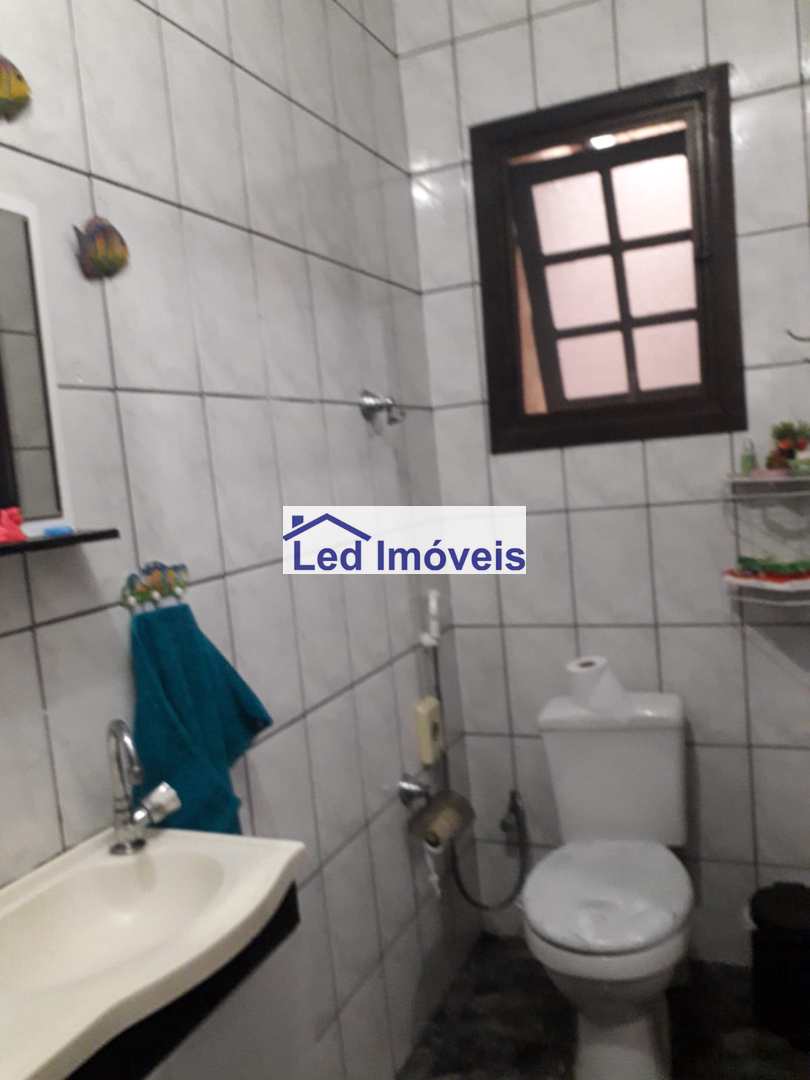 Sobrado à venda com 2 quartos, 206m² - Foto 11