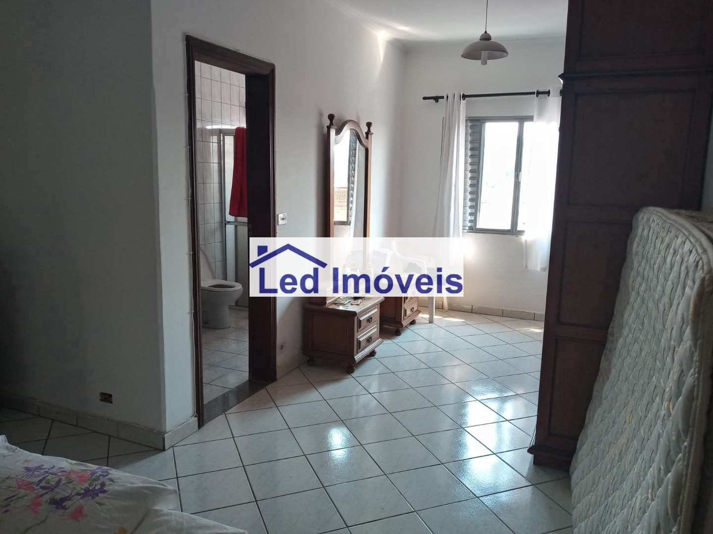 Casa à venda com 3 quartos, 292m² - Foto 10