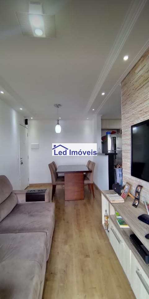 Apartamento à venda com 2 quartos, 48m² - Foto 2