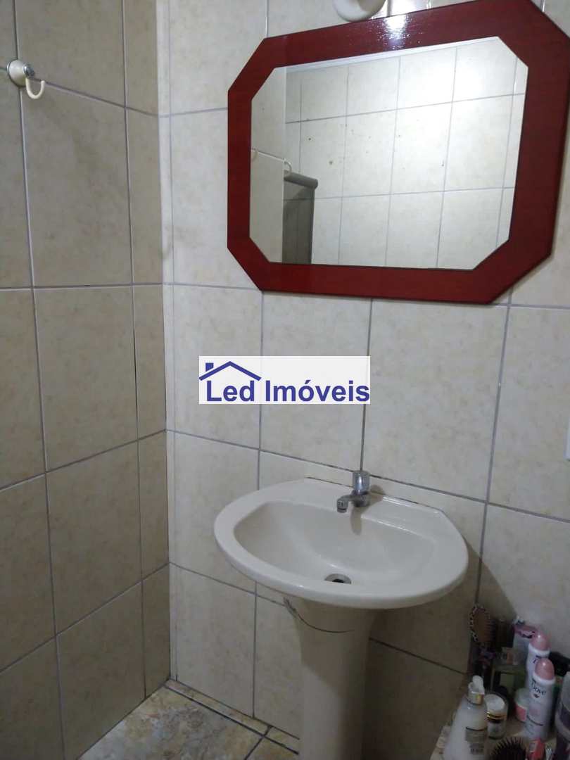 Sobrado à venda com 2 quartos, 197m² - Foto 10