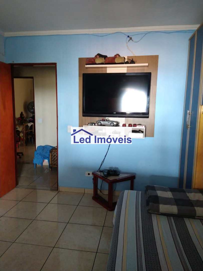 Sobrado à venda com 2 quartos, 197m² - Foto 13