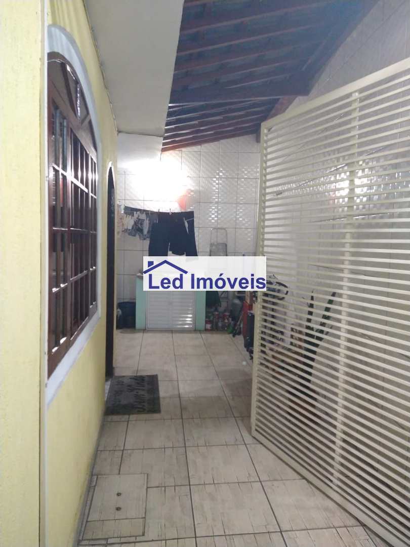 Sobrado à venda com 2 quartos, 197m² - Foto 14